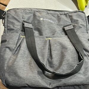Sherpani Gray woman’s bag.